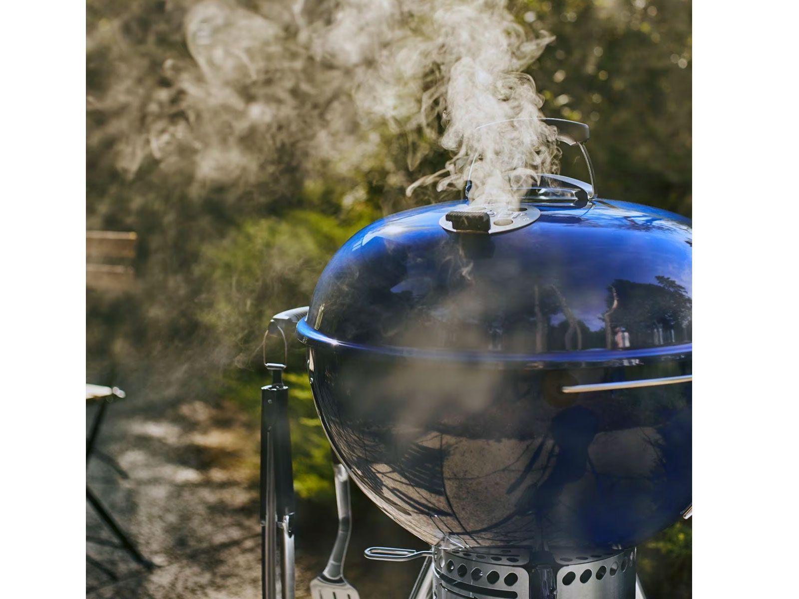 Weber 22 inch Master-Touch Charcoal Grill Ocean Blue