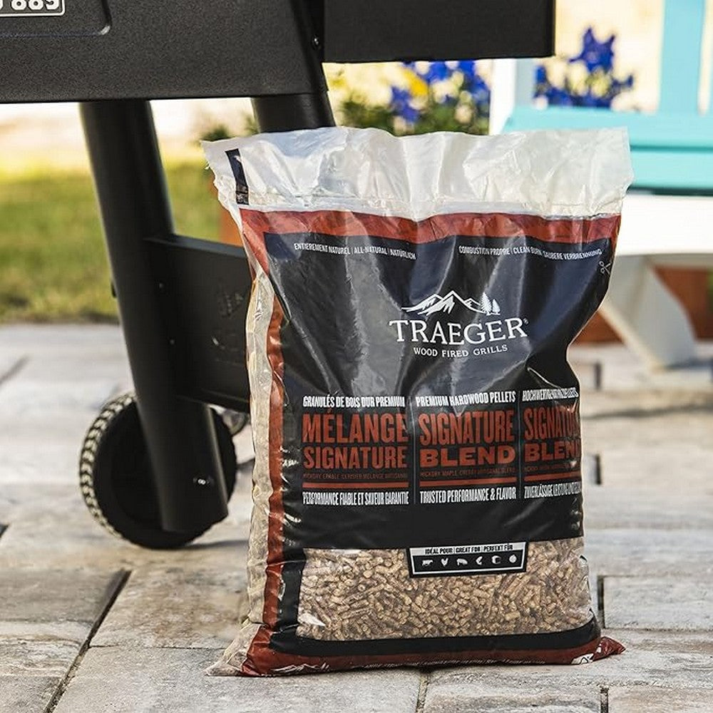 Traeger Signature Blend Wood Pellets 20Lb Bag