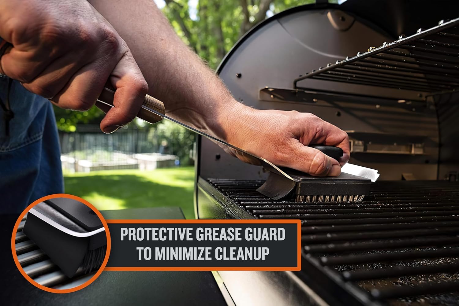 Traeger BBQ Cleaning Brush Black